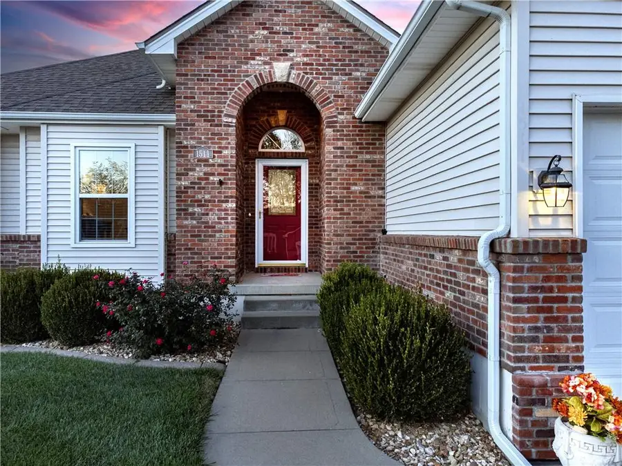 1511 NE Craigievar Court, Blue Springs, MO 64014 - #3