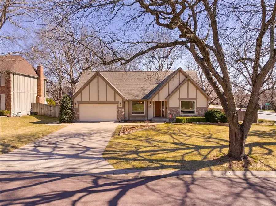 10251 Goddard Street, Overland Park, KS 66214 - #3