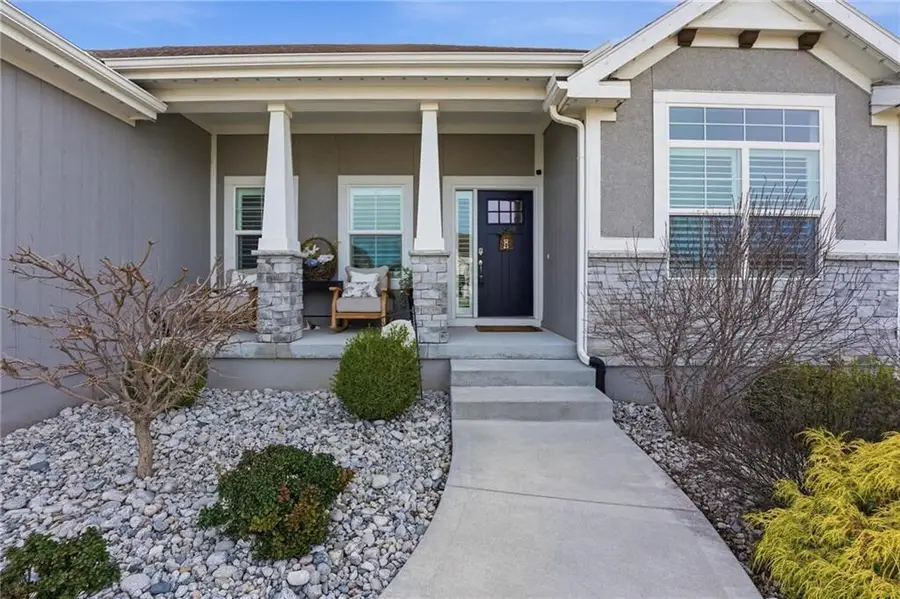 10014 N Palmer Avenue, Kansas City, MO 64157 - #3