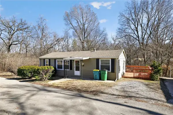 2209 S Hawthorne Avenue, Independence, MO 64052