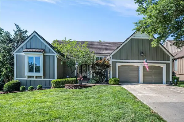 1985 W 123rd Place, Leawood, KS 66209