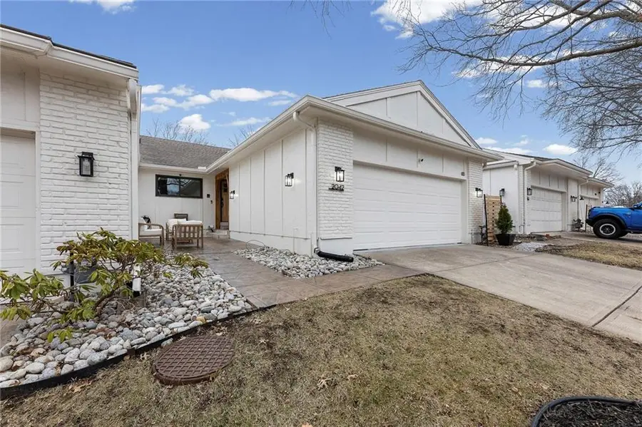 2042 Condolea Drive, Leawood, KS 66209 - #2