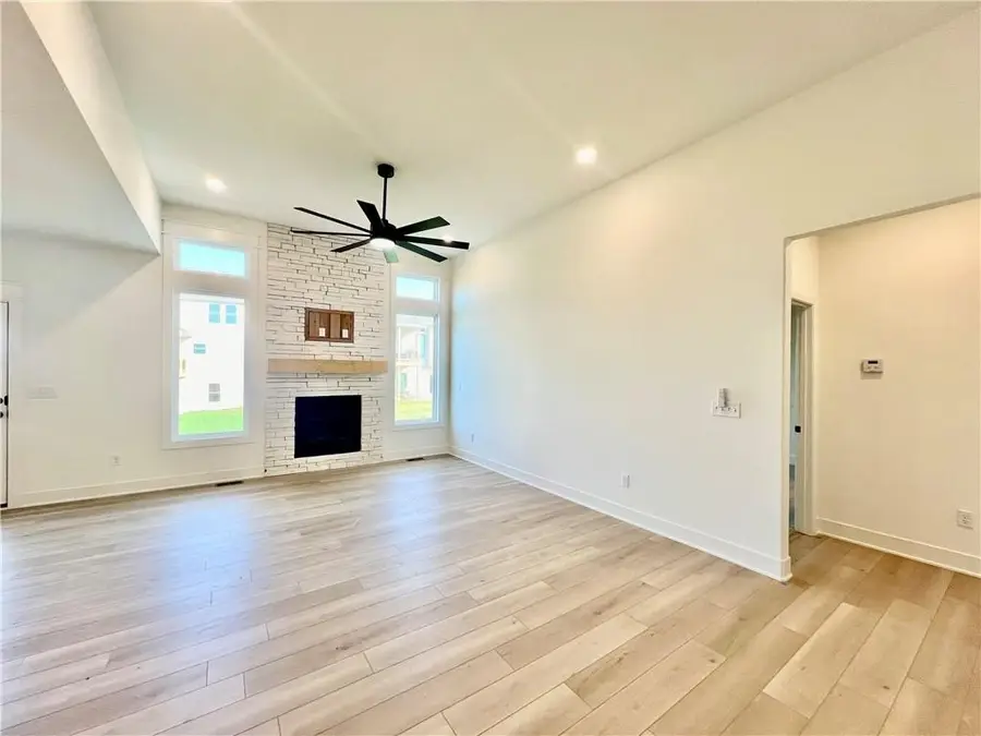 2185 Heritage Court, Liberty, MO 64068 - #3