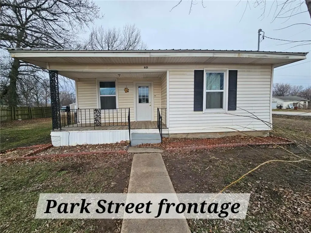 601 S Park Street, Girard, KS 66743 - #1
