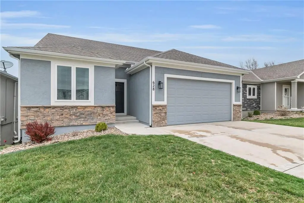 628 NW 110th Street, Kansas City, MO 64155 - #1