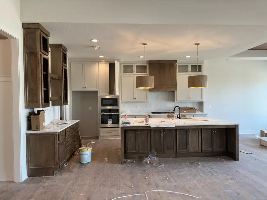 17408 Parkhill Street, Overland Park, KS 66221 - #3