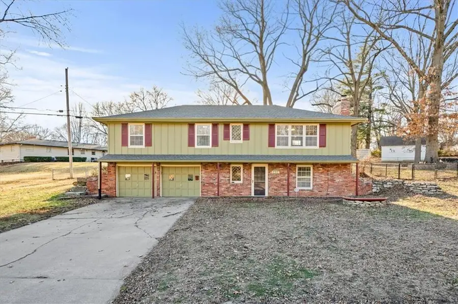 6424 Evanston Avenue, Raytown, MO 64133 - #2