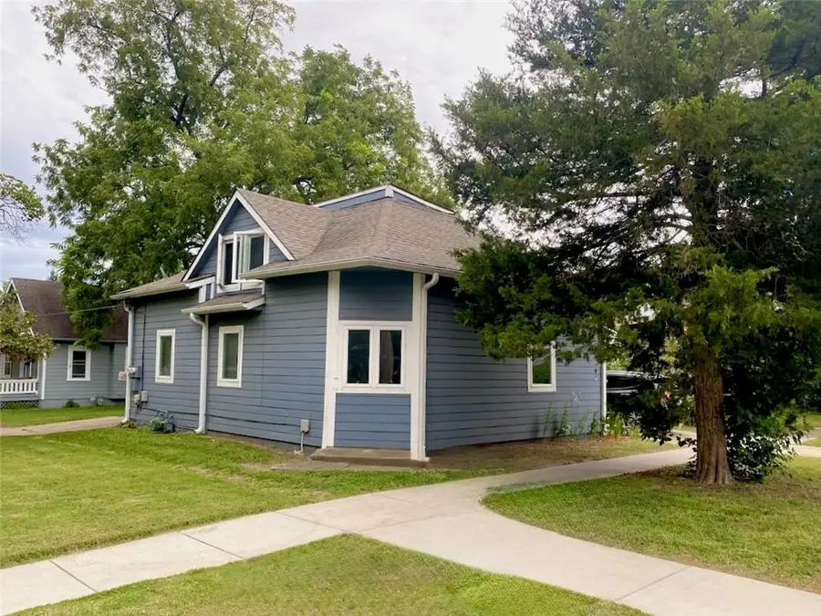 1300 New York Street, Lawrence, KS 66044 - #2