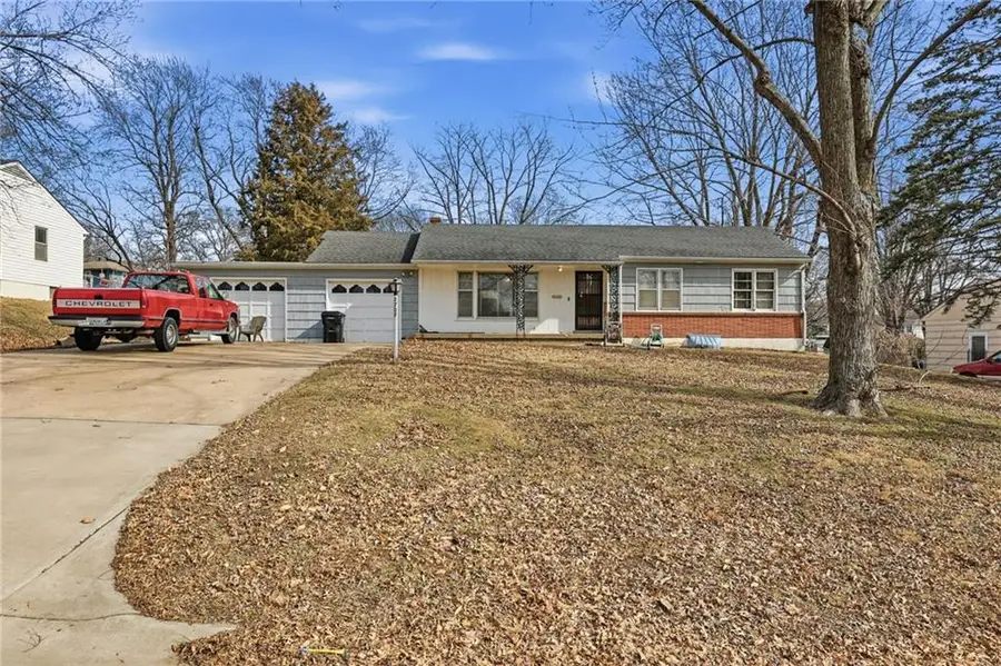3707 S Canterbury Place, Independence, MO 64055 - #2