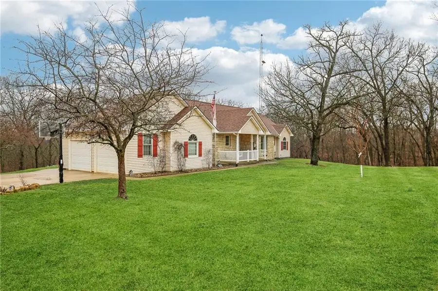 4547 Wallace Road, McLouth, KS 66054 - #2