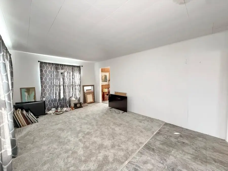 408 N St James Street, El Dorado Springs, MO 64744 - #3