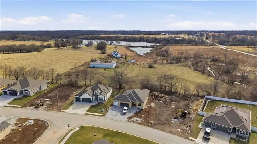 11717 E 231st Street, Peculiar, MO 64078 - #3