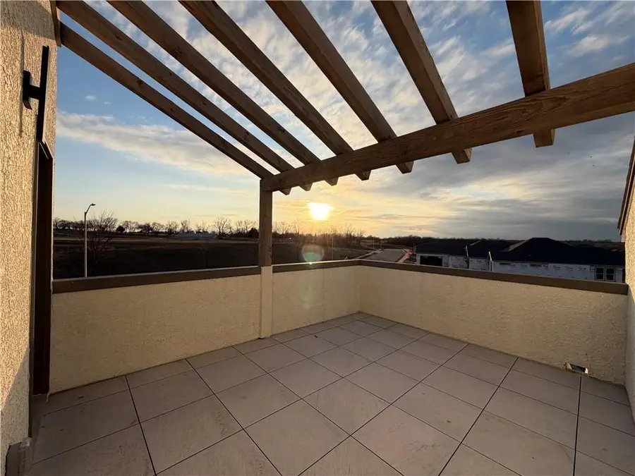 22142 W 116th Terrace, Olathe, KS 66061 - #3