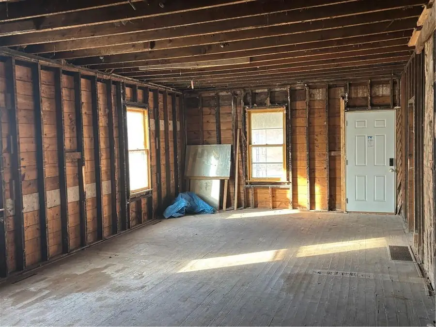 208 Harrington Avenue, Saint Joseph, MO 64504 - #3