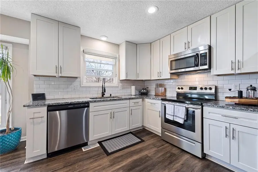 202 NW Redwood Court, Lees Summit, MO 64064 - #3