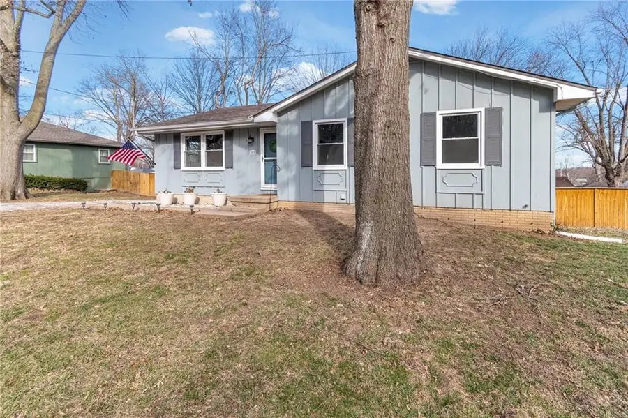 503 Sycamore Drive, Richmond, MO 64085 - #2