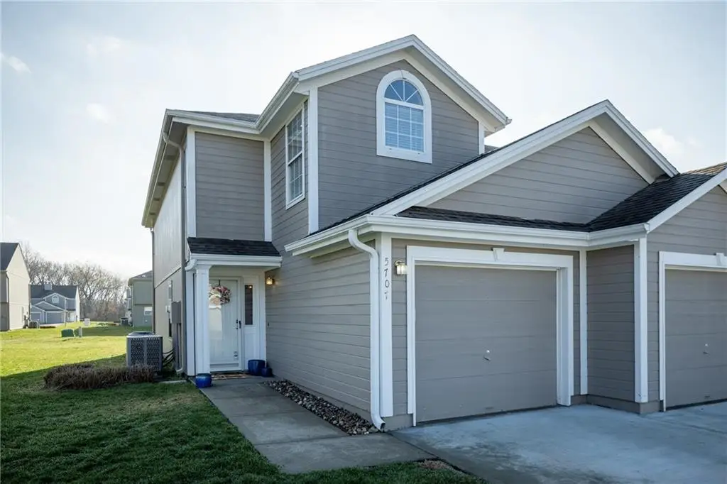 5707 NW Sunrise Meadow Circle, Lees Summit, MO 64064 - #1