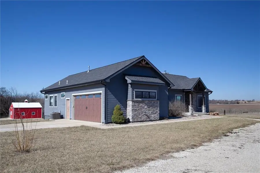 537 E 550 Road, Overbrook, KS 66524 - #3