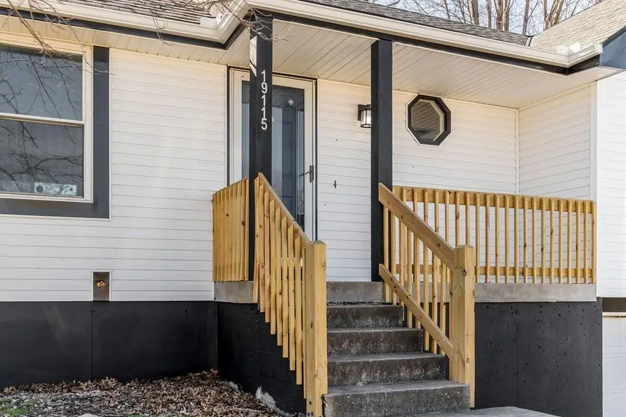 19115 E Roxsbury Lane, Independence, MO 64058 - #3