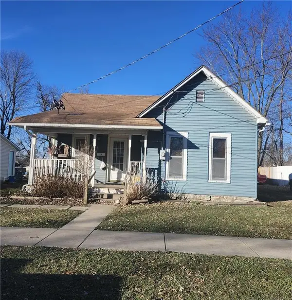 914 5th Street, Osawatomie, KS 66064