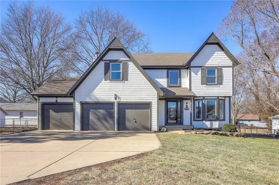 526 S Center Street, Gardner, KS 66030 - #2