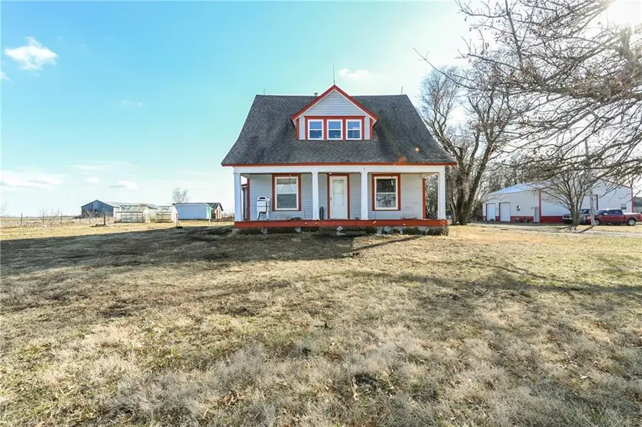 24257 Millwood Road, Easton, KS 66020 - #2