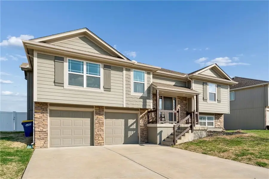 12204 E 214th Street, Peculiar, MO 64078 - #3