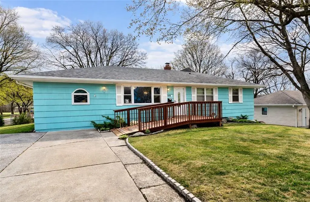 800 SW 17th Street, Blue Springs, MO 64015 - #1