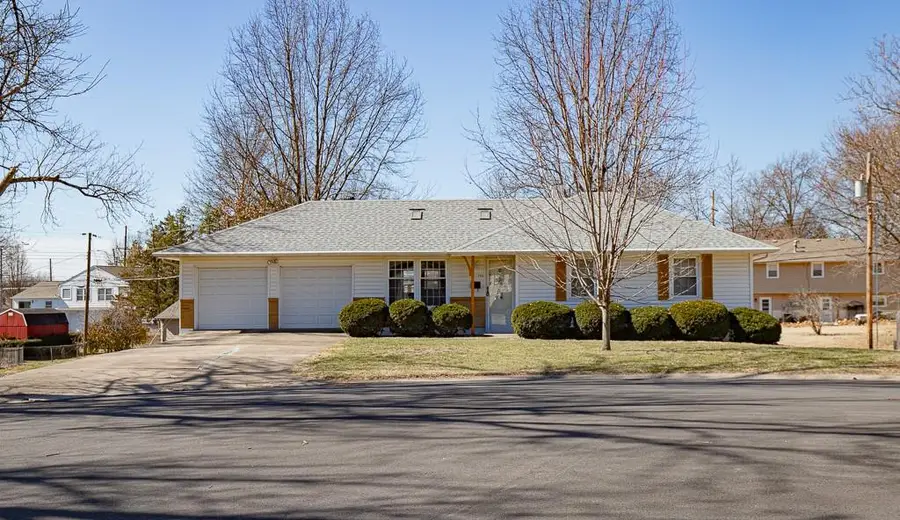 720 SW Williams Street, Lees Summit, MO 64081 - #2