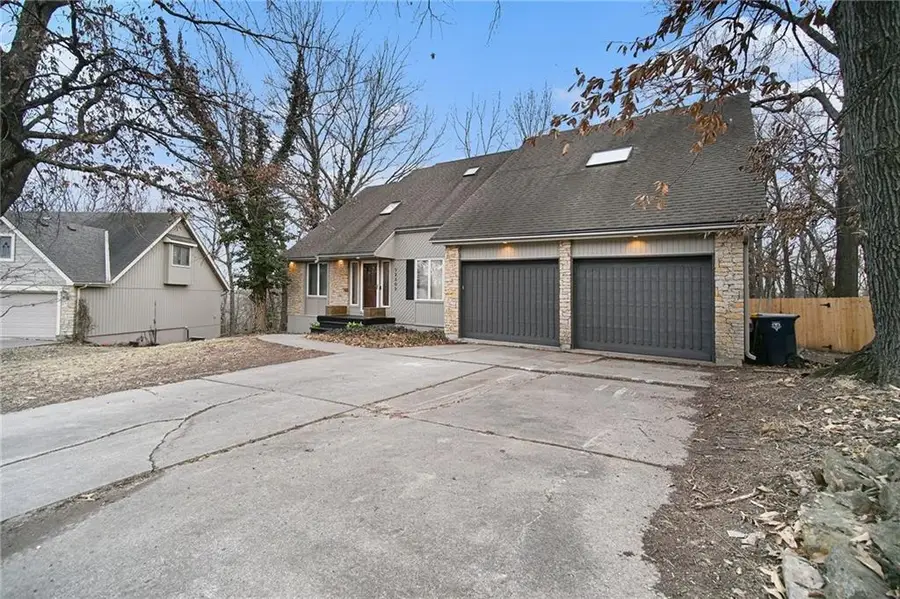 12305 E 78th Street, Kansas City, MO 64138 - #2