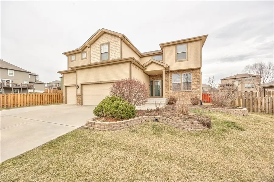 898 Clearview Drive, Lansing, KS 66043 - #2