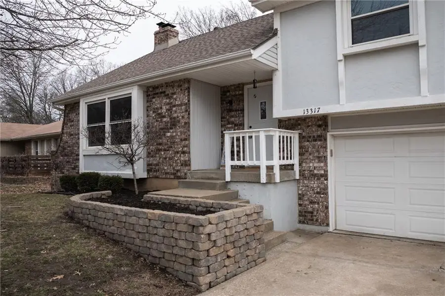 13317 Overhill Road, Grandview, MO 64030 - #3