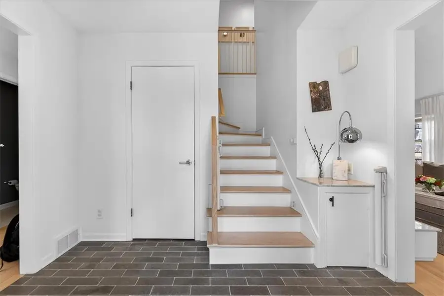 2902 W 71st Terrace, Prairie Village, KS 66208 - #2