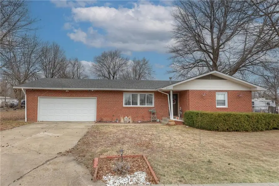 507 W Main Street, Weir, KS 66781 - #2