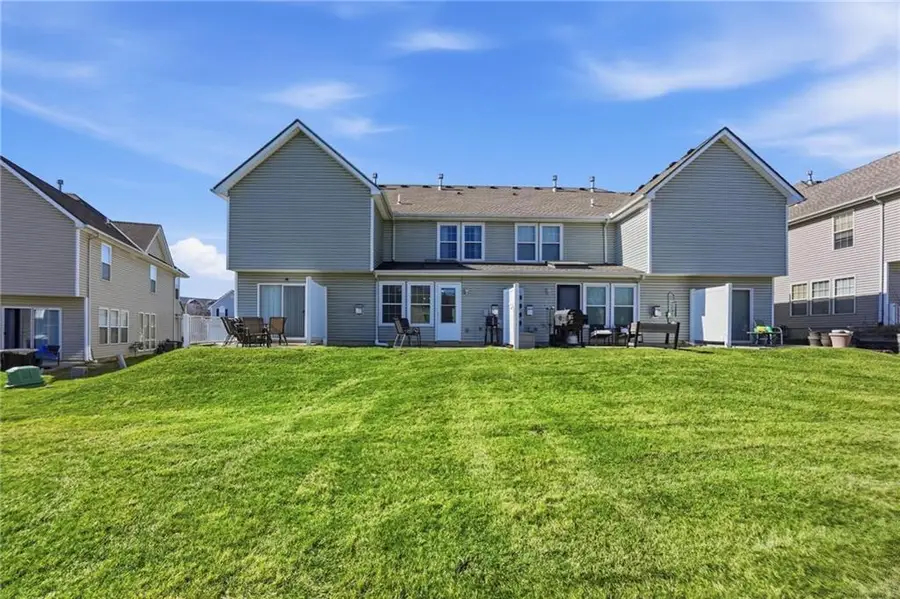 8021 N Elmwood Avenue, Kansas City, MO 64119 - #2