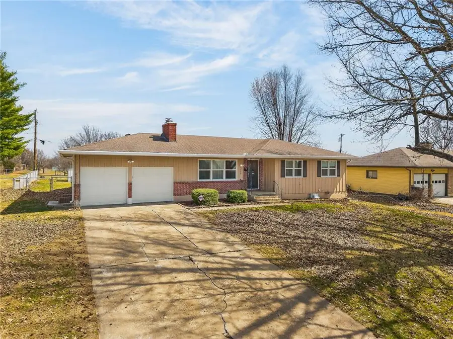 7725 Arlington Avenue, Raytown, MO 64138 - #2