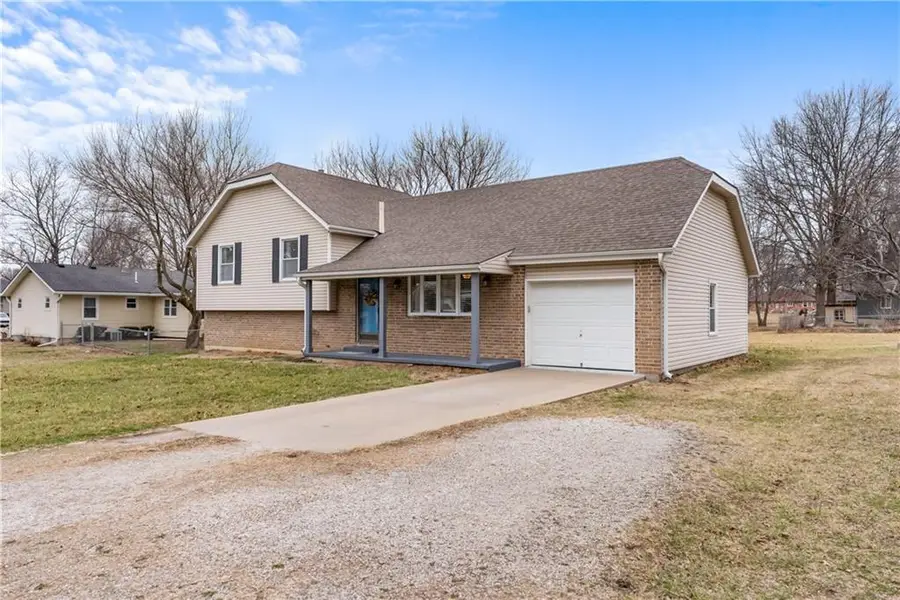 307 E Hickory Street, Drexel, MO 64742 - #2