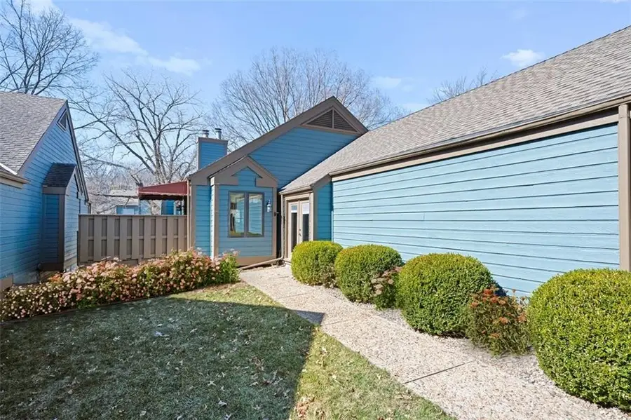 330 Lakeside Drive, Liberty, MO 64068 - #3