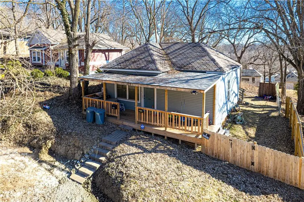 2911 N 6th Street, Saint Joseph, MO 64505 - #1