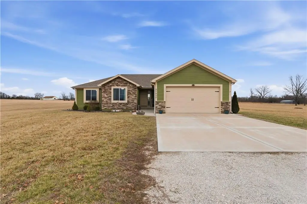 27805 S Walker Road, Harrisonville, MO 64701 - #1