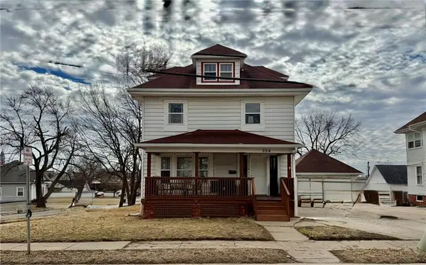 304 W 7th Street, Maryville, MO 64468