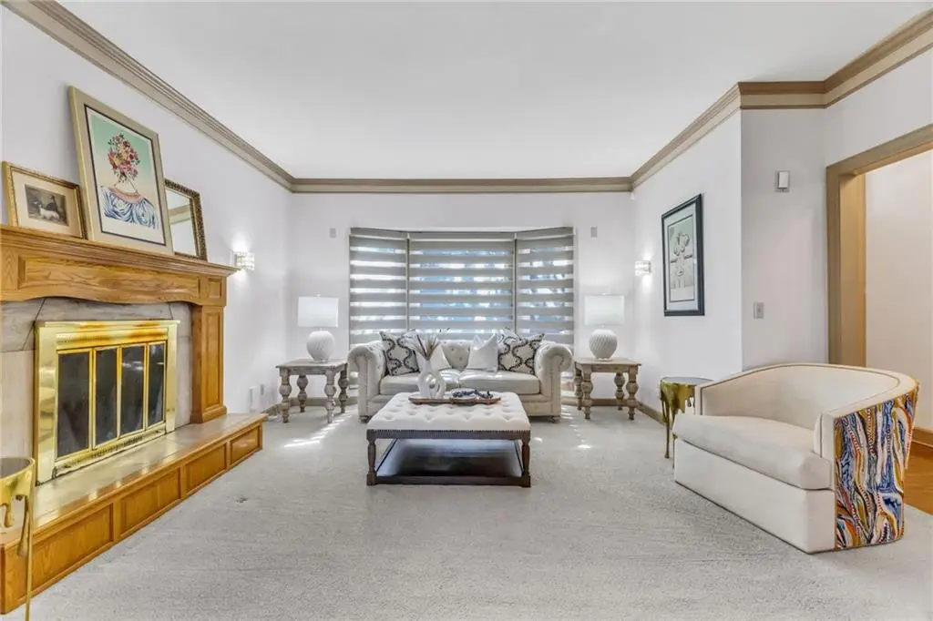 240 E 30th Street, Kansas City, MO 64108 - #1