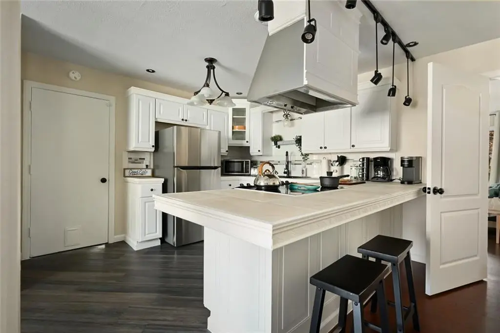 6409 E 110th Street, Kansas City, MO 64134 - #1