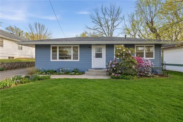 914 Locust Street, Pleasant Hill, MO 64080