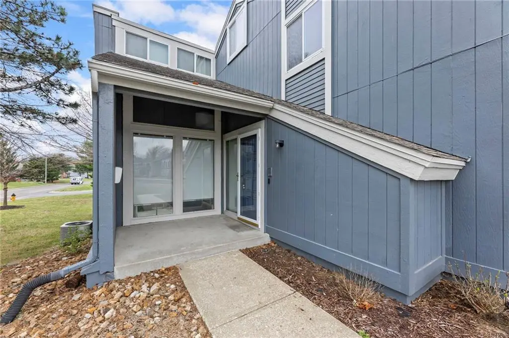 8058 Colony Lane, Lenexa, KS 66215 - #1