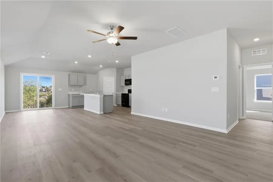 19435 Lincoln Street, Spring Hill, KS 66083 - #2