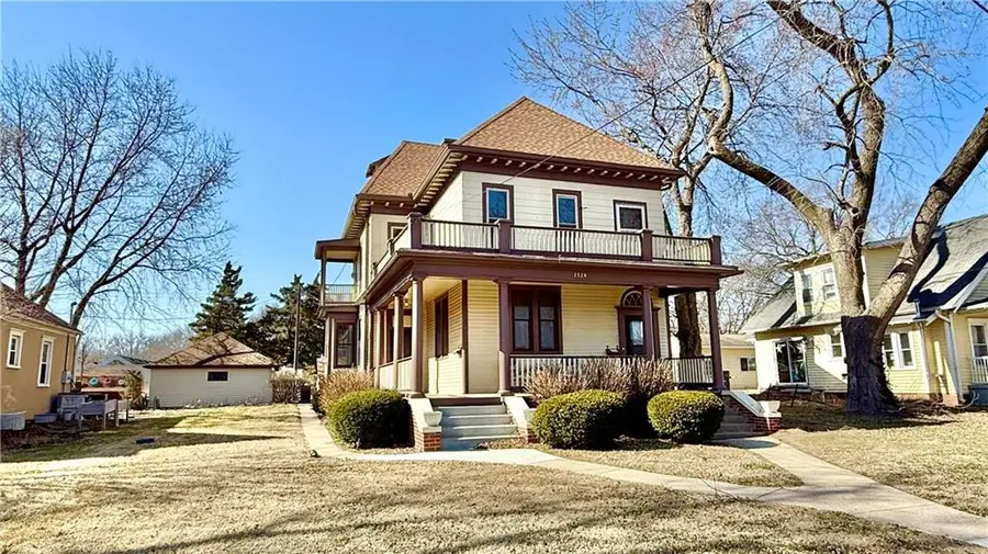 2324 Goff Avenue, Saint Joseph, MO 64506 - #2