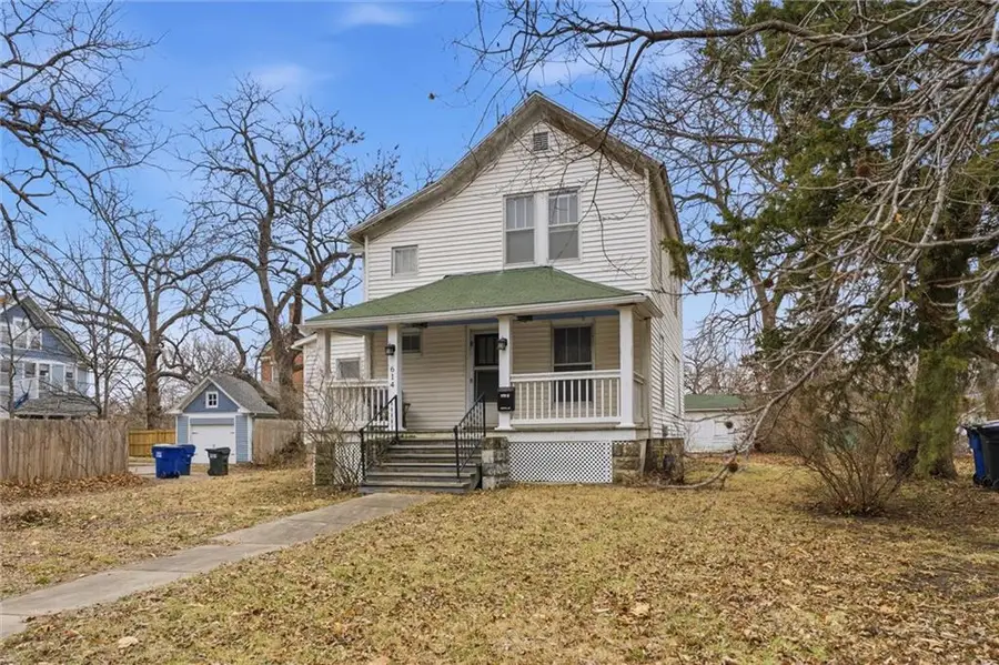 614 Alabama Street, Lawrence, KS 66044 - #3