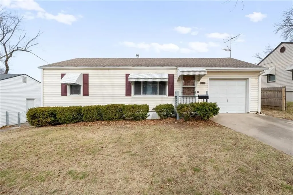 2408 NE 60th Street, Kansas City, MO 64118 - #1