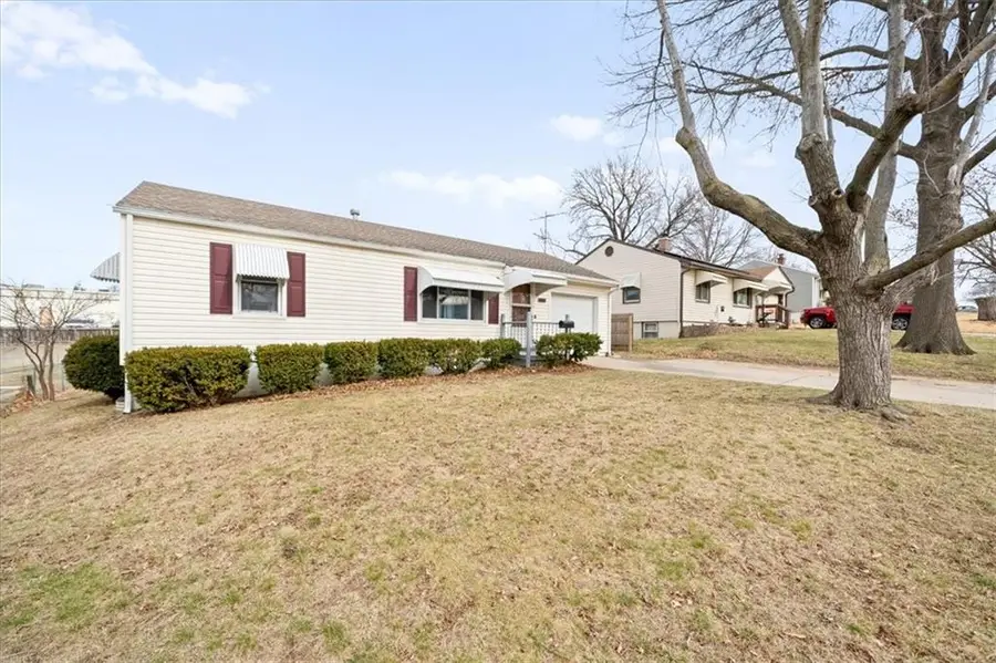 2408 NE 60th Street, Kansas City, MO 64118 - #2